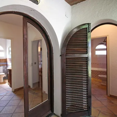 Villa Apart-rent Requesens 0003 *